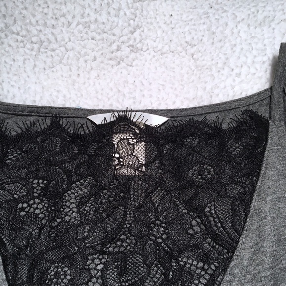 NWOT H&M lace cutout high neck tank size medium - Picture 2 of 4